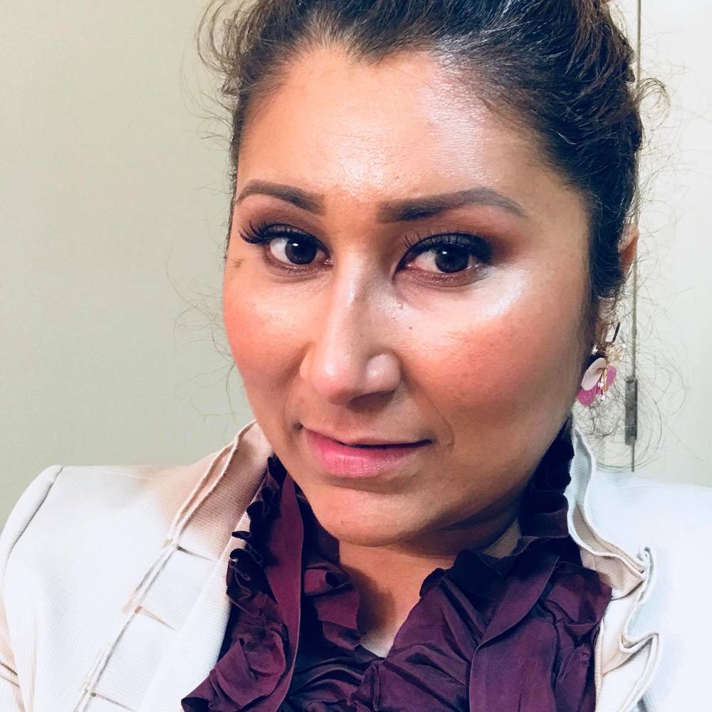 Meet your Posher, Noemi